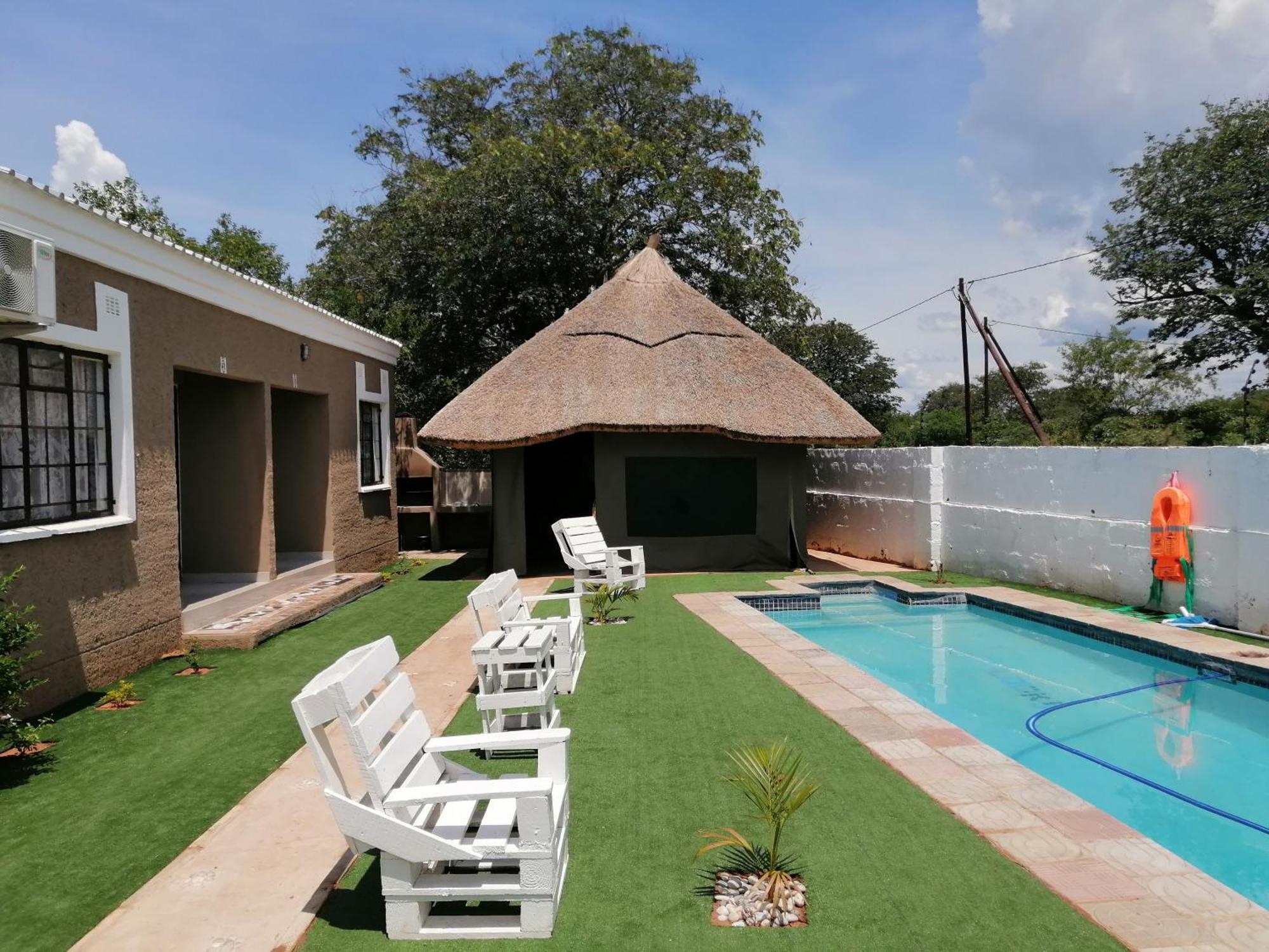 Looks Cottages Self Catering Apartments Kasane Luaran gambar