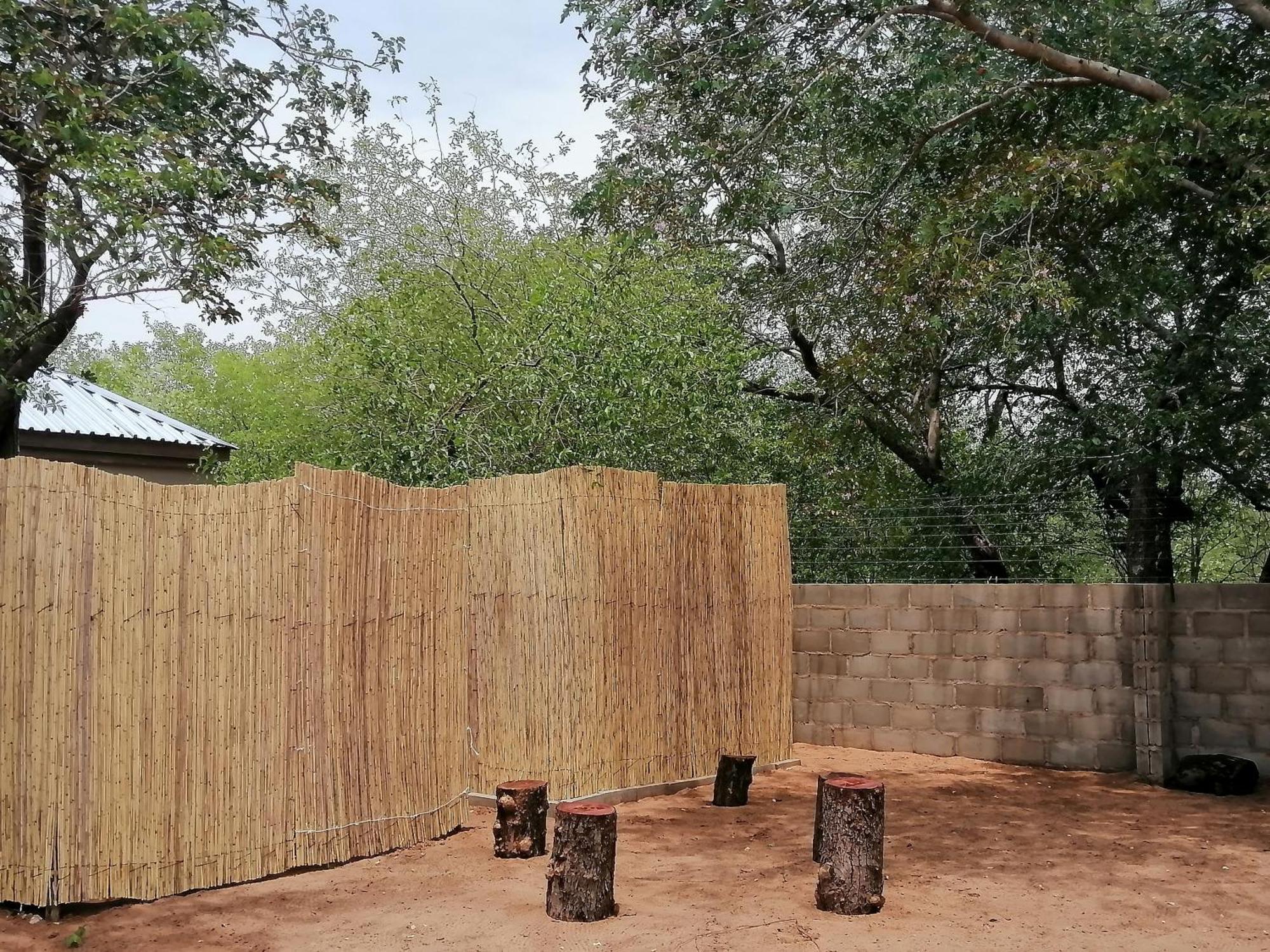 Looks Cottages Self Catering Apartments Kasane Luaran gambar